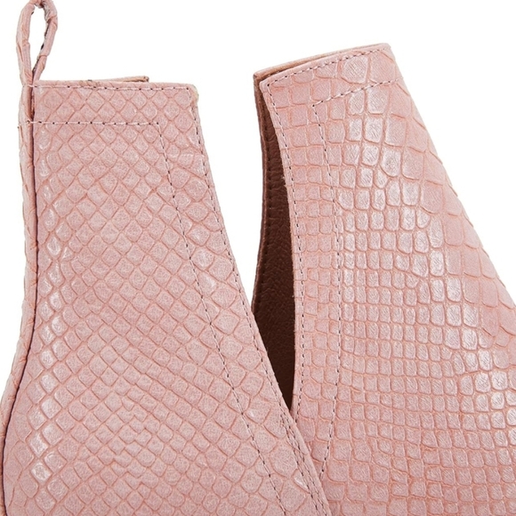 New! Pink ankle bootie boots low stacked heel closed toe slip on Western casual - Picture 3 of 11